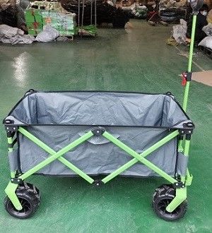 چرخ های بزرگ جشنواره باغ چرخ دستی ساحل