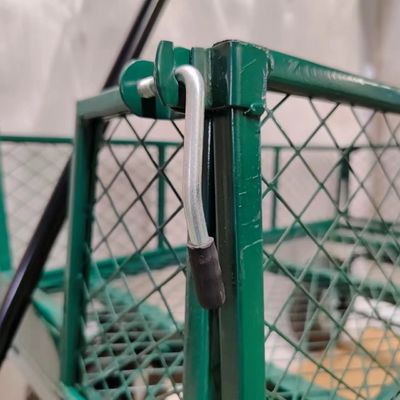 دستکاری مواد بدون تلاش با سبد چوبی و یک دسته